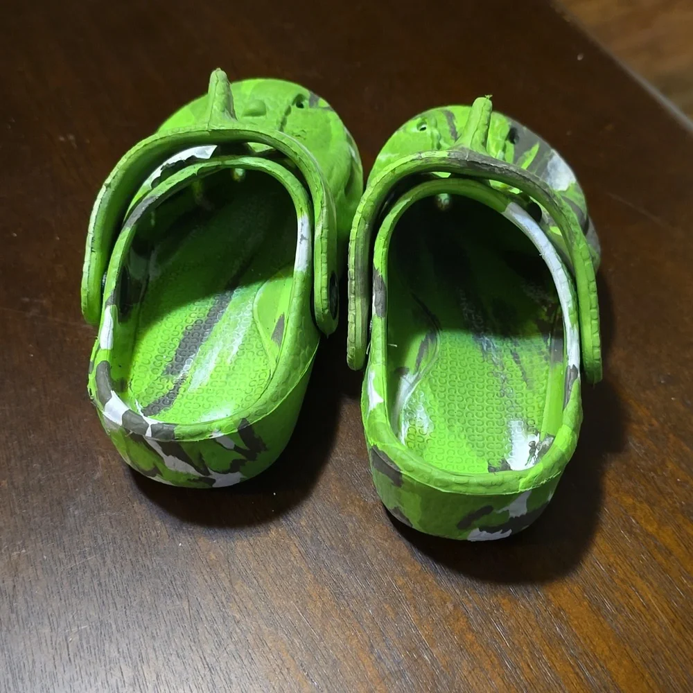 Capelli‎ New York Toddler Croc Clog slider- Alligator Size 6